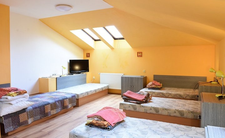 images/ubytovani/trutnov/ubytovani-trutnov-15.jpg#joomlaImage://local-images/ubytovani/trutnov/ubytovani-trutnov-15.jpg?width=720&height=443